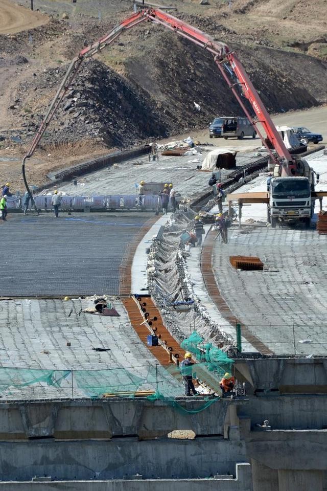 新疆维吾尔自治区G3012阿克苏-喀什高速公路项目第AK-3标段