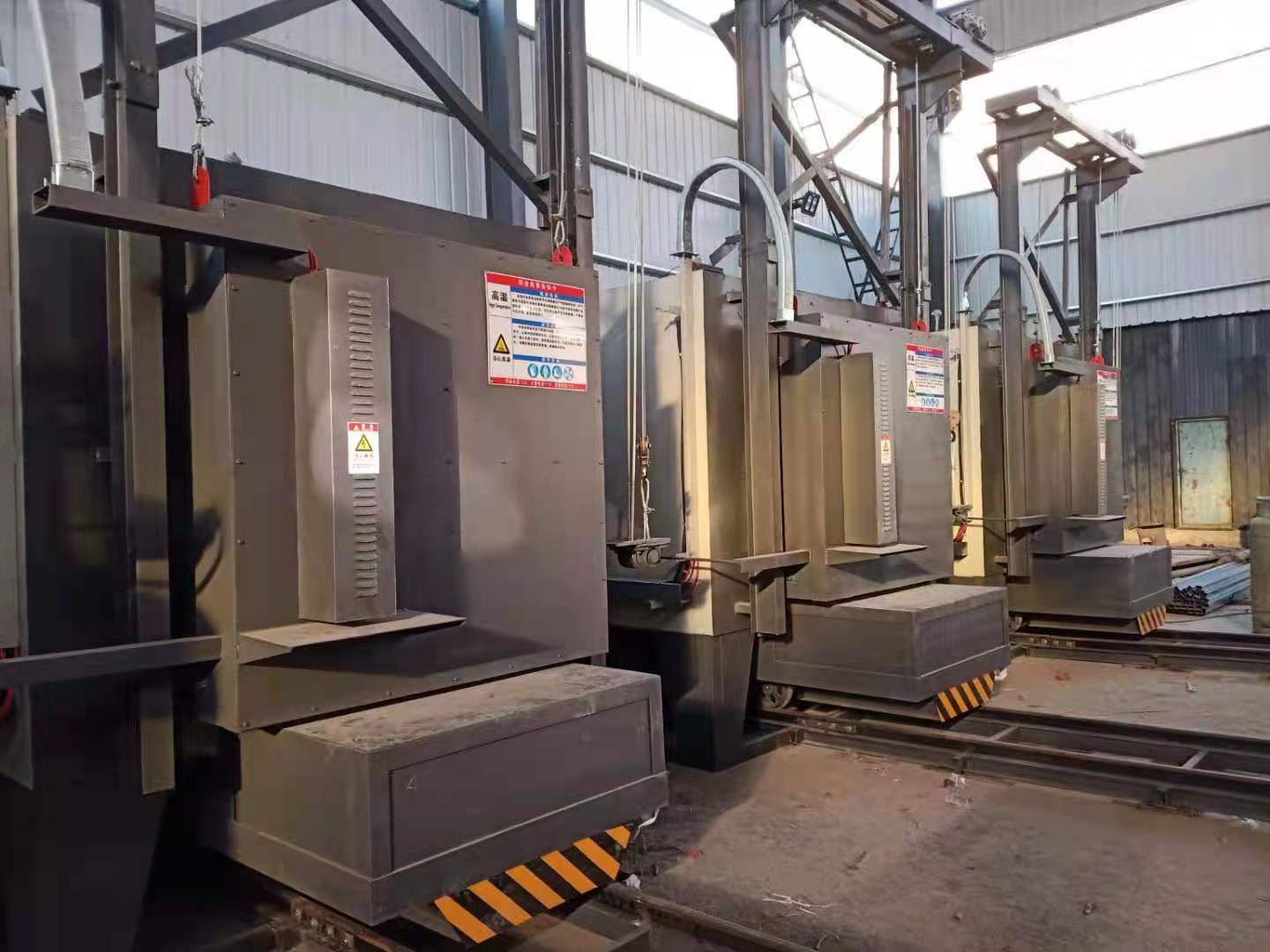 Horno de resistencia de hogar tipo bogie