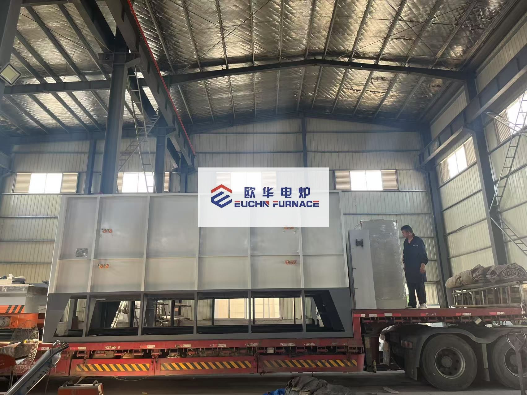 Forno de têmpera de fundo de carro entregue com sucesso para impulsionar a atualização da capacidade de tratamento térmico.