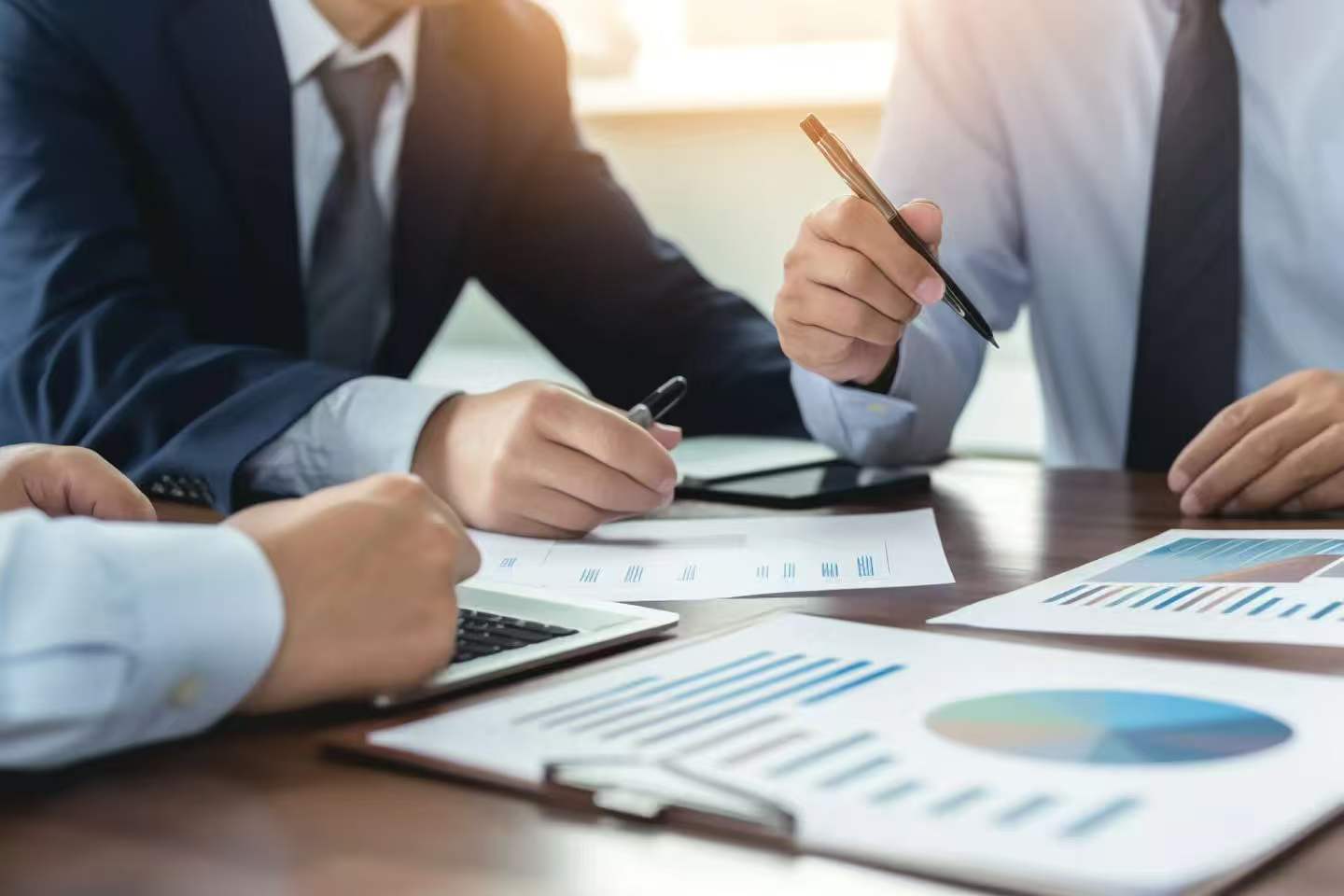 业务+数据双盘点：实现业务流程数字化与AI赋能数据管理的实操路径