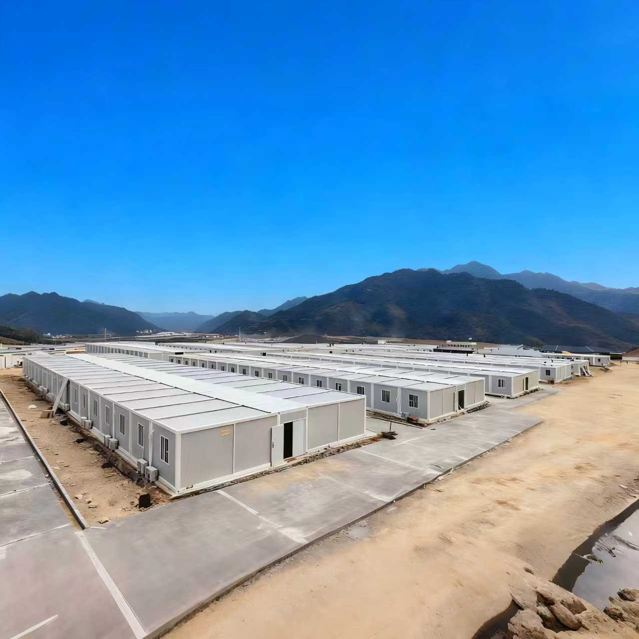 Middle East Mining Giant Signs Folding House Project with Xinheng – Customized Solutions Meet Camp Needs in Extreme Environments