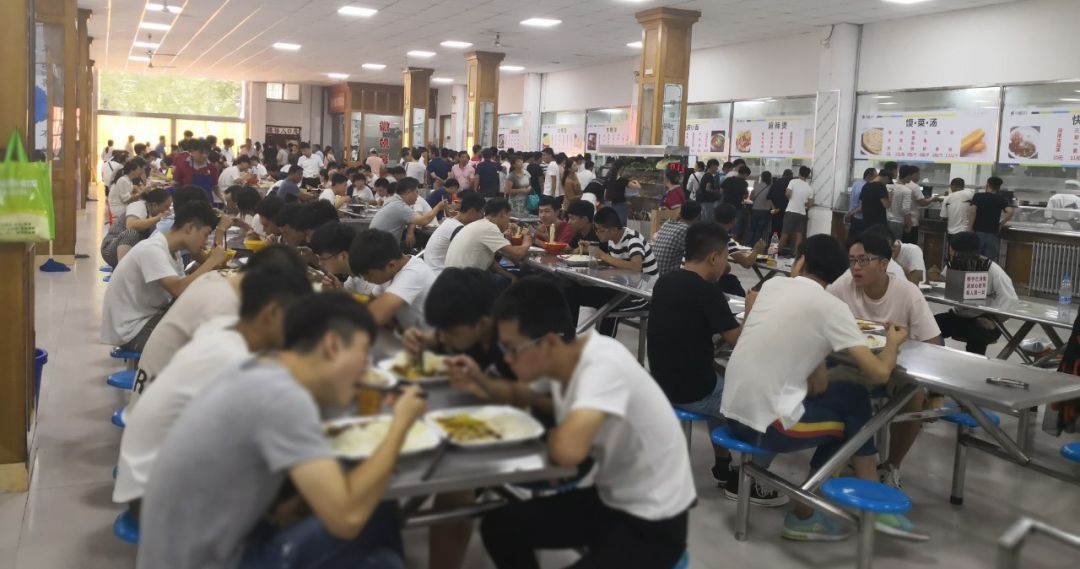 中膳集团新团餐