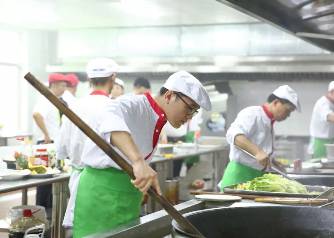 中膳食堂承包管理-中膳集团
