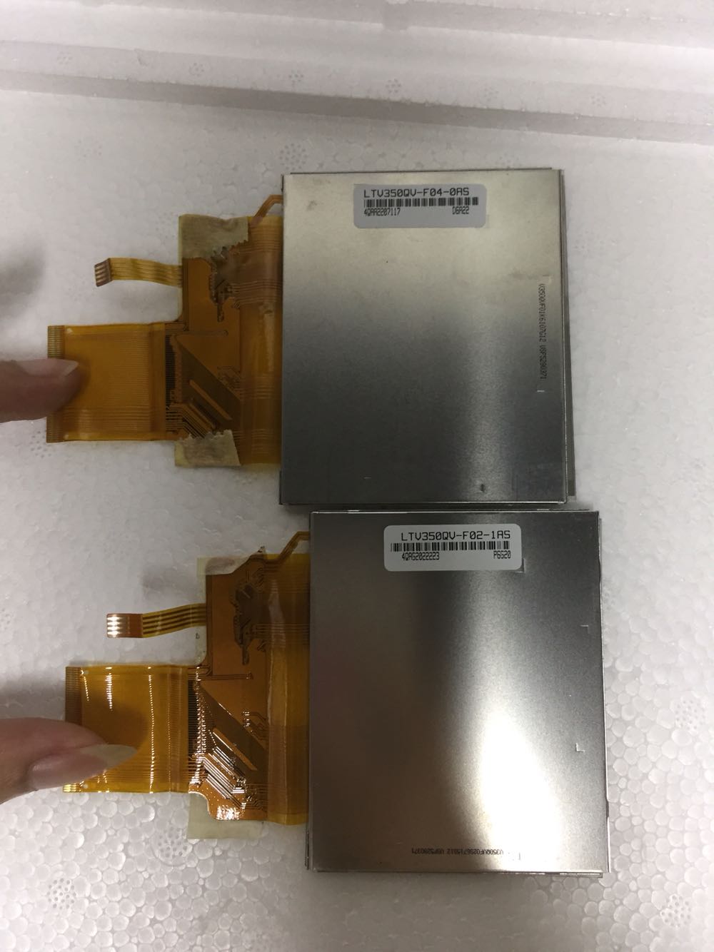 LTV350QV-F02