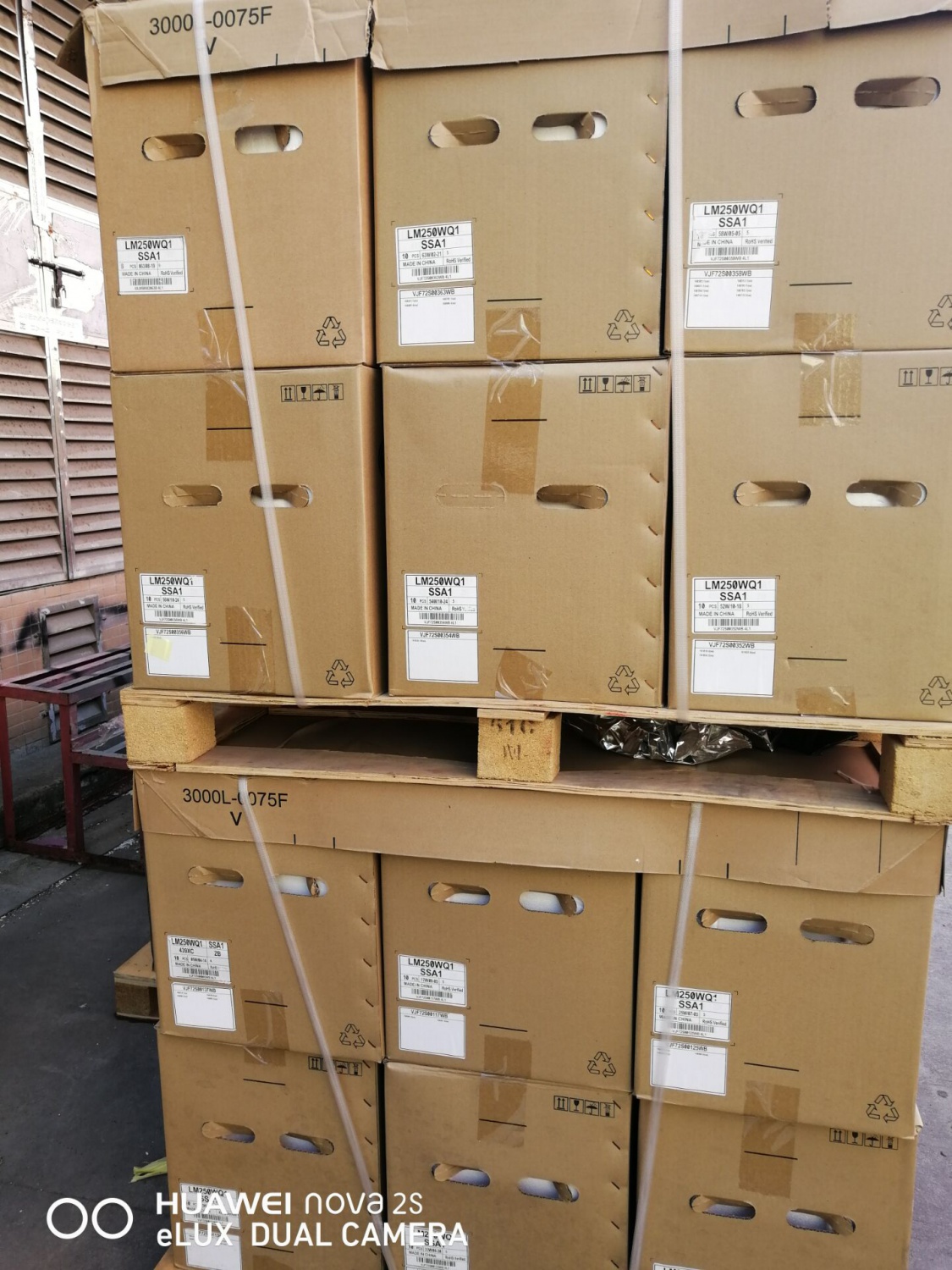 LM250WQ1-SSA1 100pcs new coming