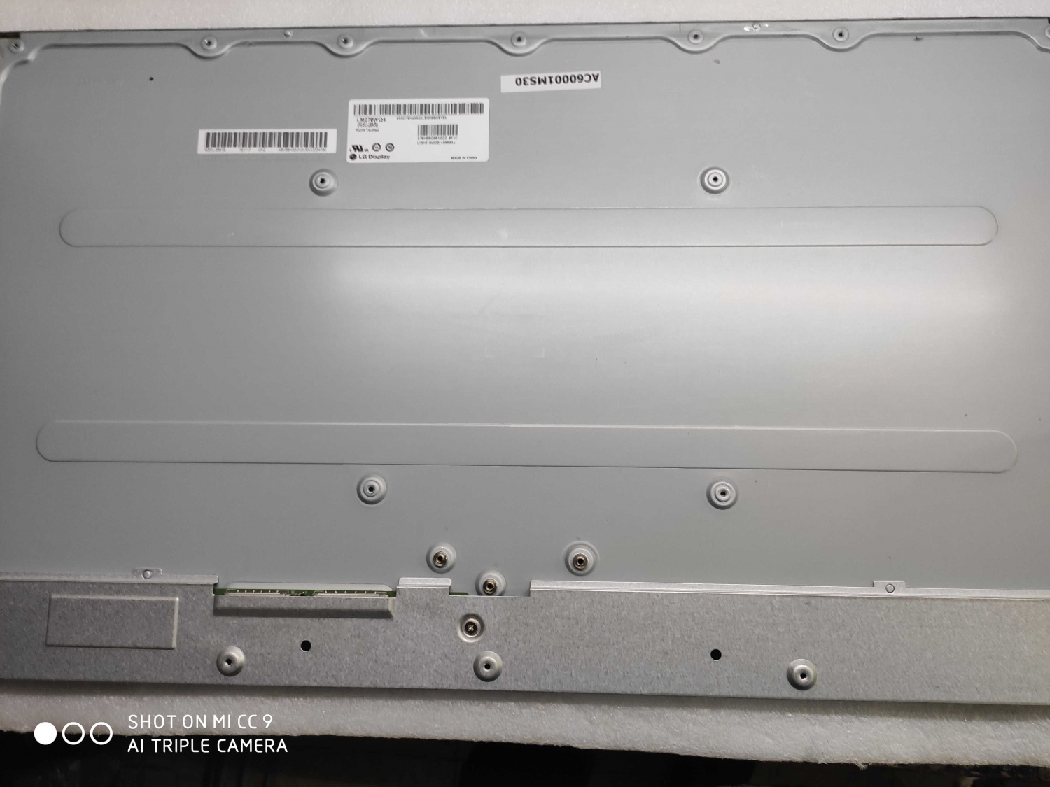 LM270WQ4-SSB3 150pcs availabel