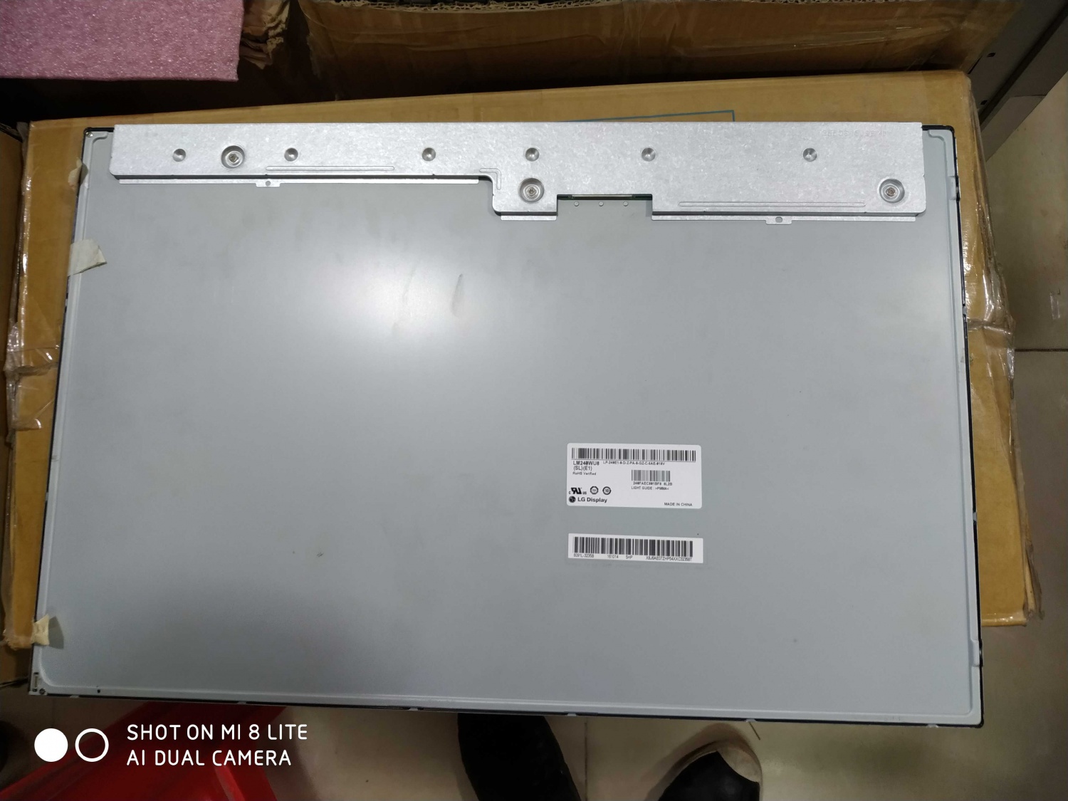 LM240WU8-SLE1 160pcs new coming