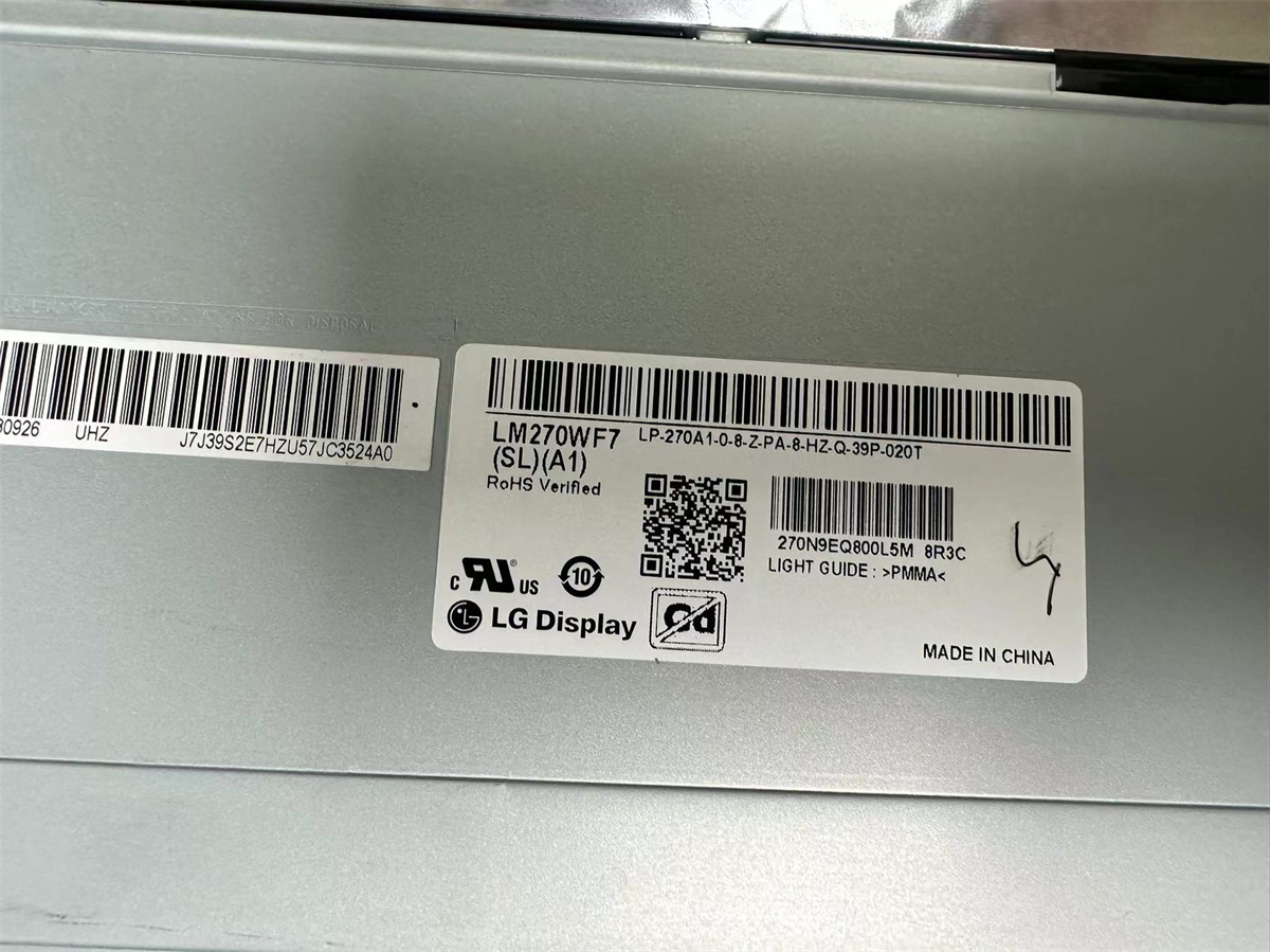 LM270WF5 SLN2 original LCD Panel 150pcs New coming