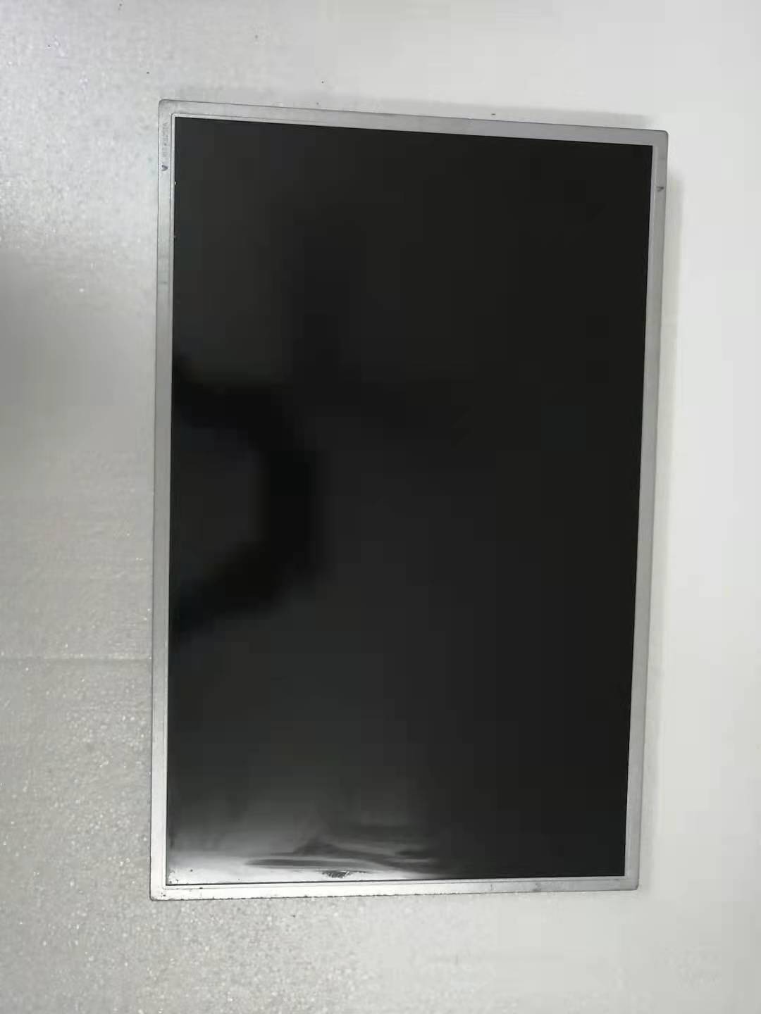 LTM220M3-L02 LCD screen