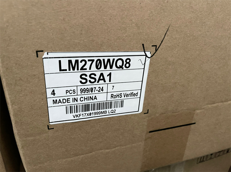 LM270WQ8 SSA1 LCD screen