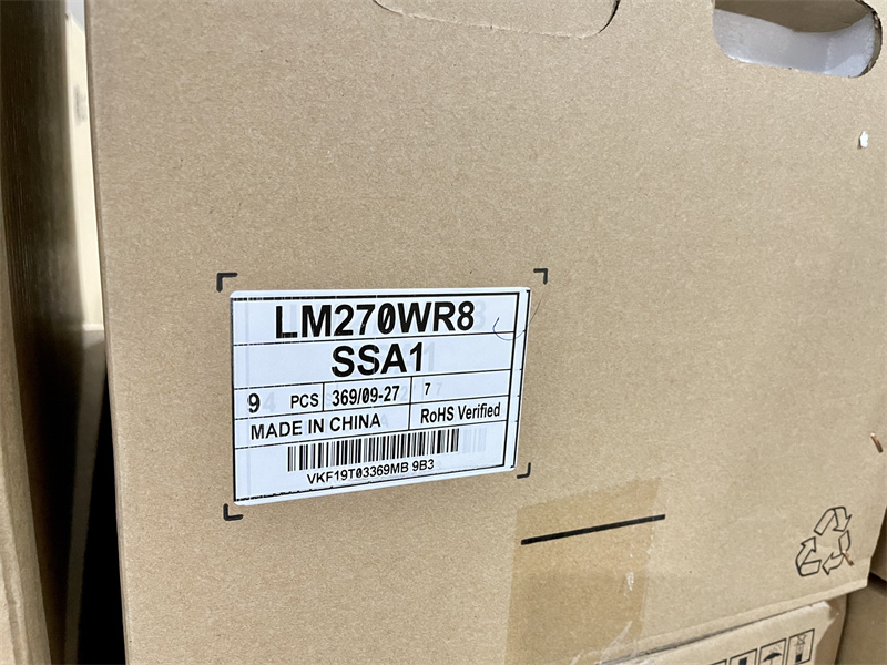 LM270WR8 SSA1 LCD screen
