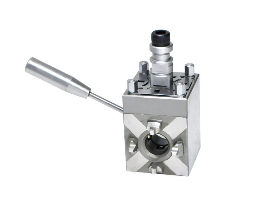JS-3004 小型手动转向基准夹头