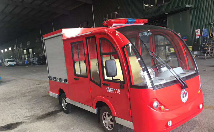 北京东城老旧小区灭火用上迷你电动消防车