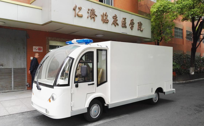 益高电动救护车入驻仁济医院贡献医疗力量
