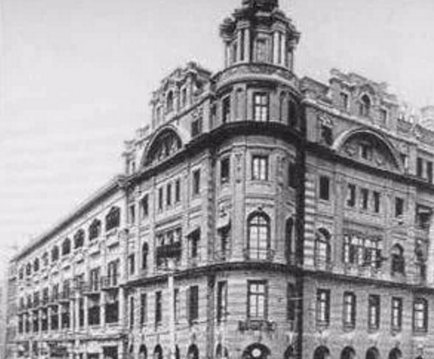 中国第一盏明灯点亮