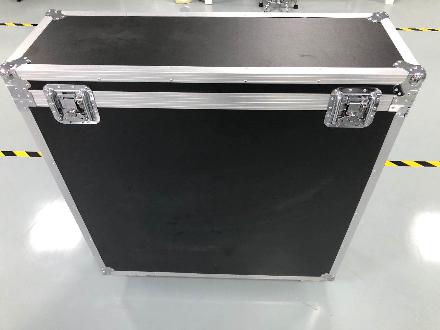 40 inch Slide Rail LCD Display