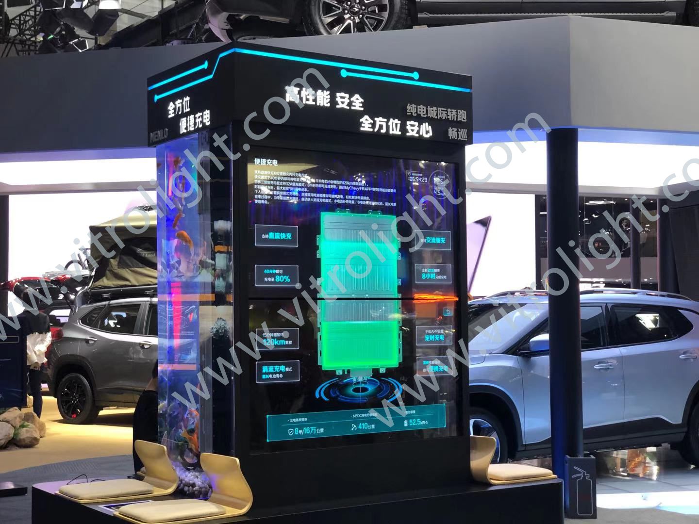 广州车展透明OLED1×2拼接项目