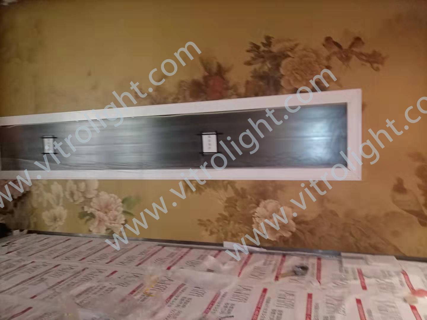河南洛阳安装1X4拼接透明屏