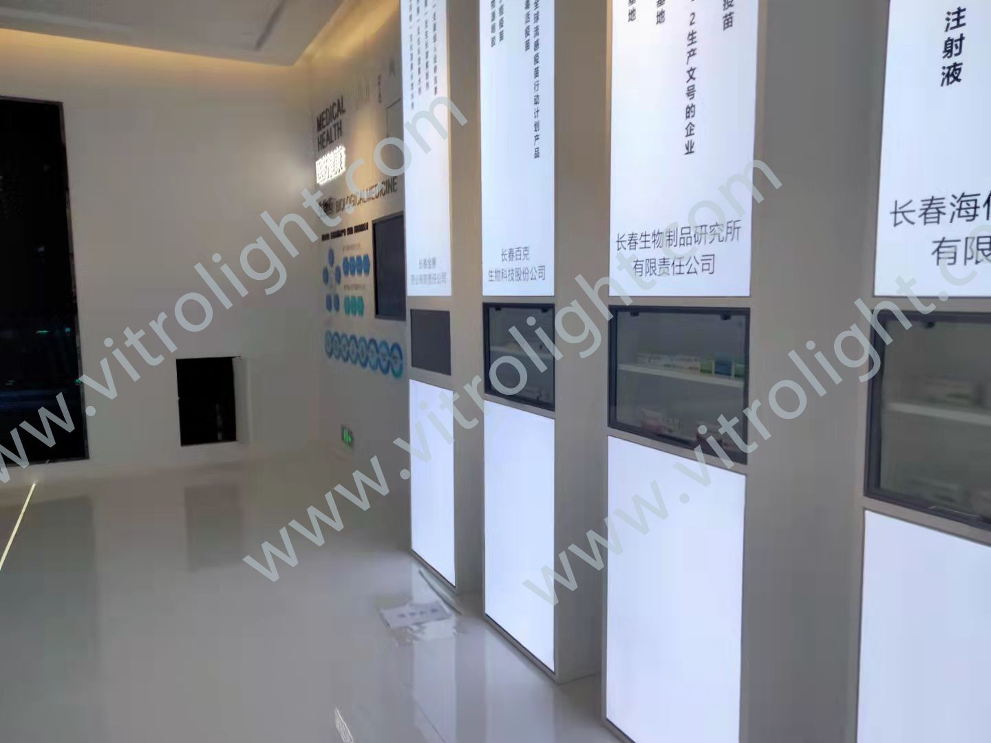 长春规划展览馆27寸透明屏