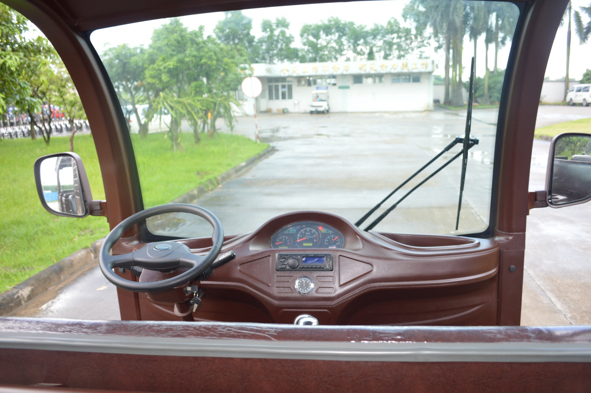 十四人座旅游观光车/仿古车