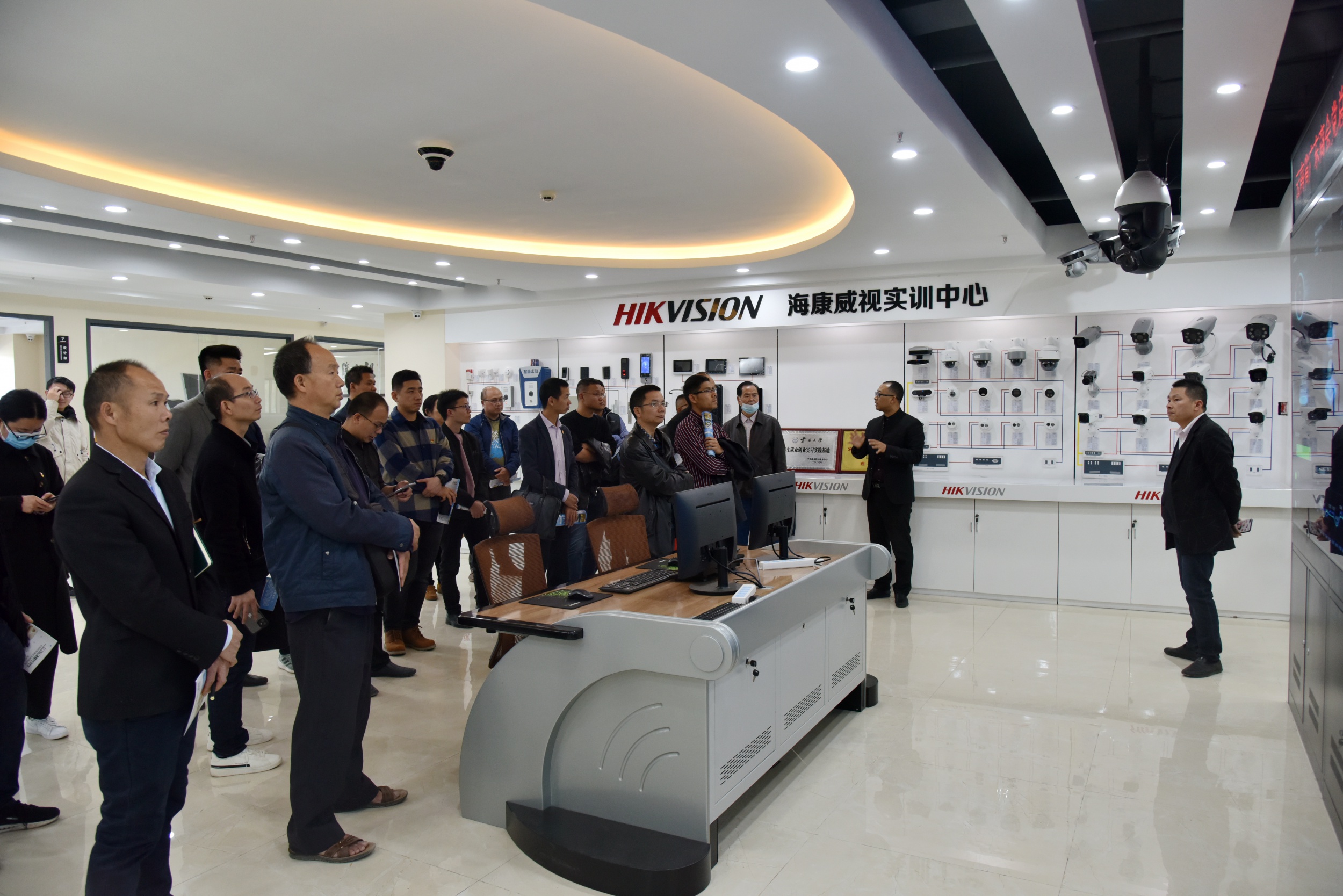 发扬工匠精神 争做行业一流