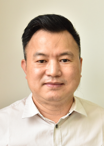 执行会长 李忠