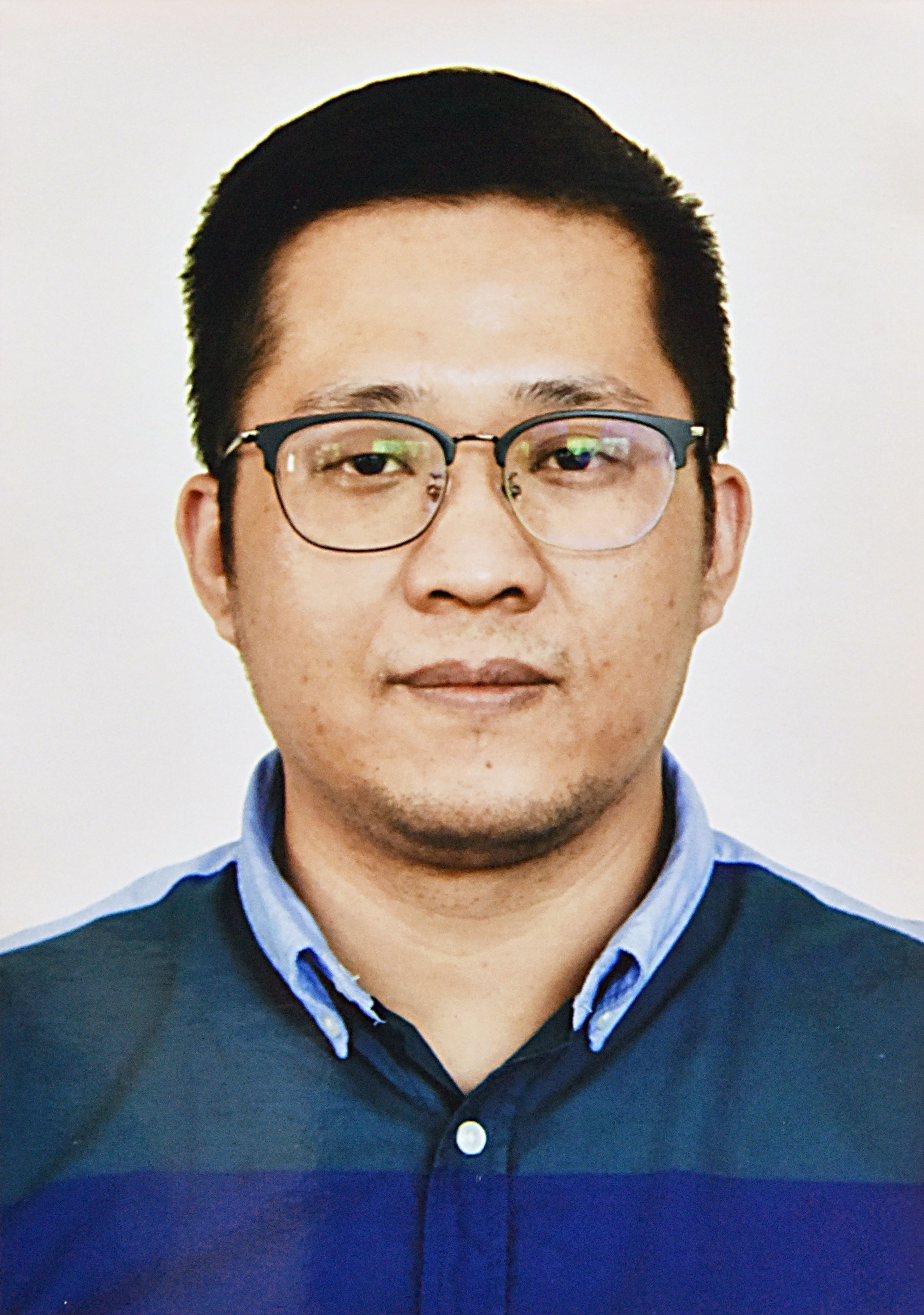 执行会长 郑晓城