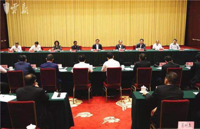 蔡俊丰会长参加省促进“两个健康”座谈会