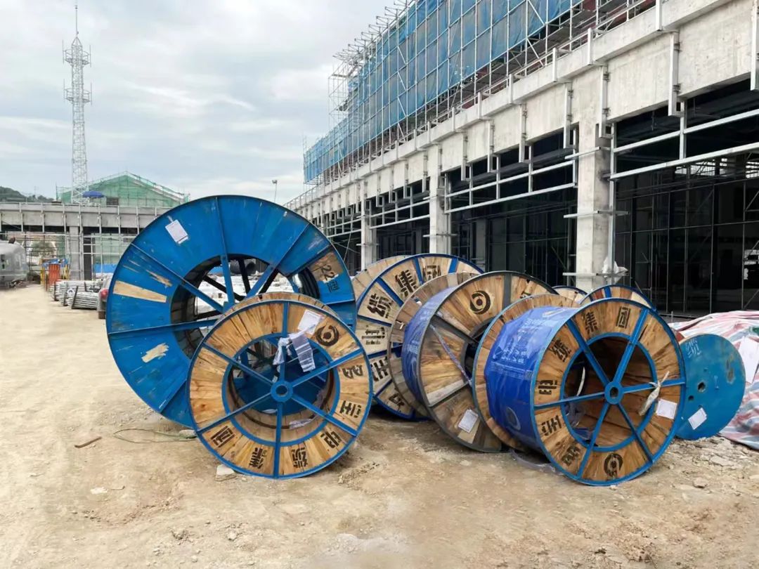 郑渝高铁全线贯通运营，多宝电缆助力南北发展之路建设