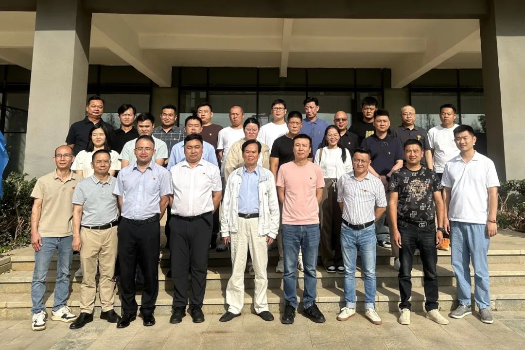 凝心聚力  奋发进取 广东商会认真学习宣传贯彻全会精神 ——组织走访企业暨7月主题党日活动
