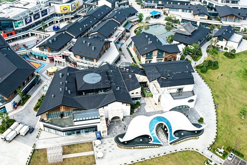 高端别墅、星级酒店、公共建筑—彩石金属瓦覆盖的工程类型，比你想的更多！