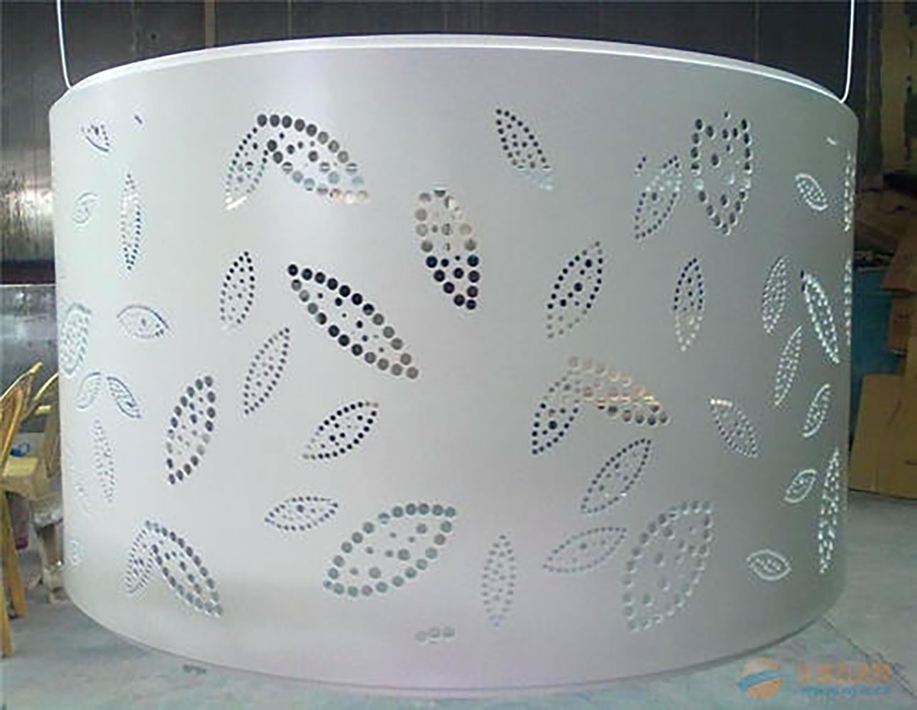 冲孔雕花