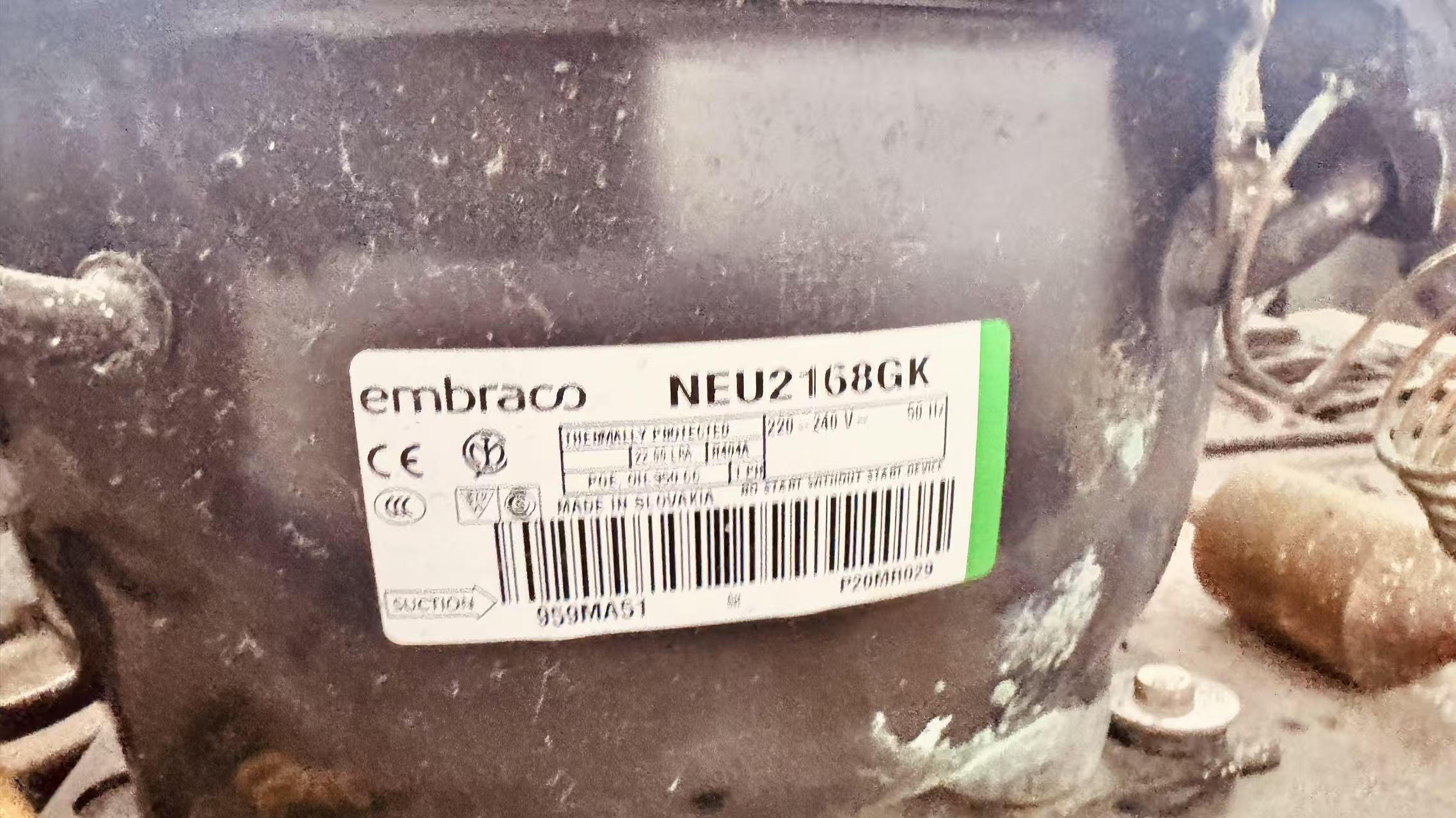 西寶城商用冰箱深度維修：駿弘全負荷測試壓縮機更換