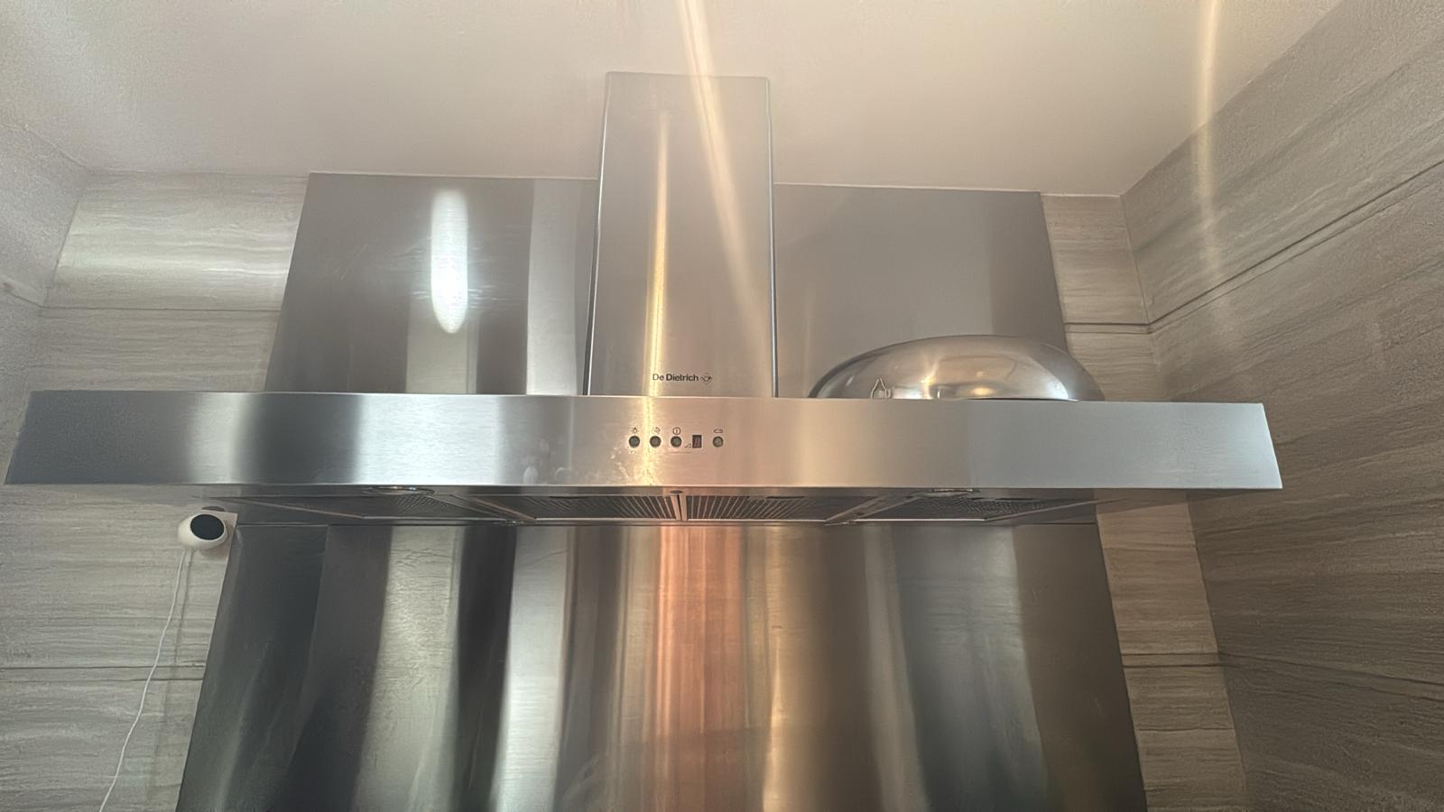 維修zanussi ZH711E輕觸式電熱除油抽油煙機，服務｜新界東｜西貢區｜將軍澳區｜九龍 | 香港各區