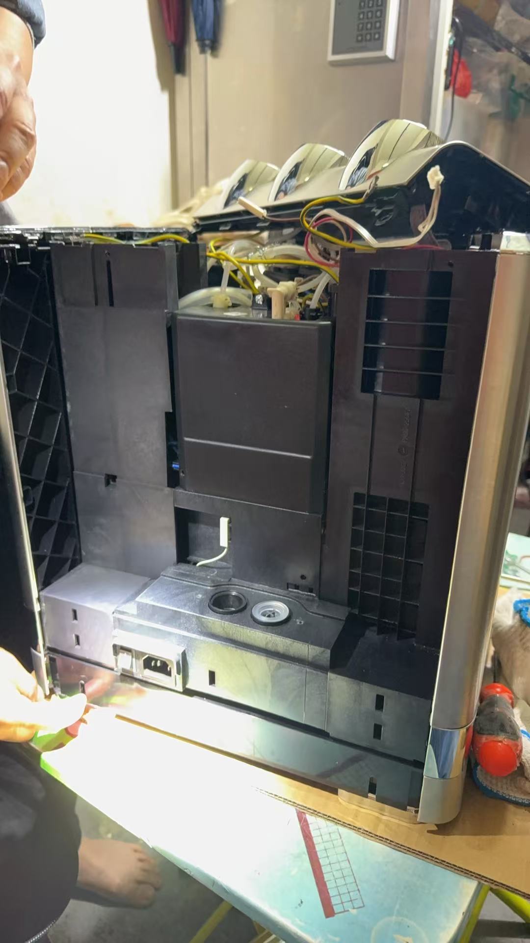 DELONGHI EXAM440.55.BG Rivelia 全自動即磨咖啡機维修