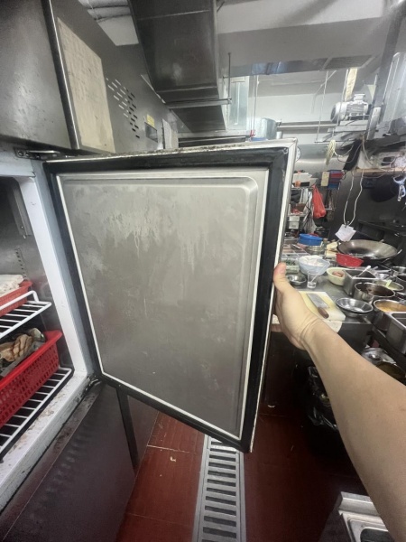 訂做膠條更換冰箱門膠邊讓你的冰箱恰似全新