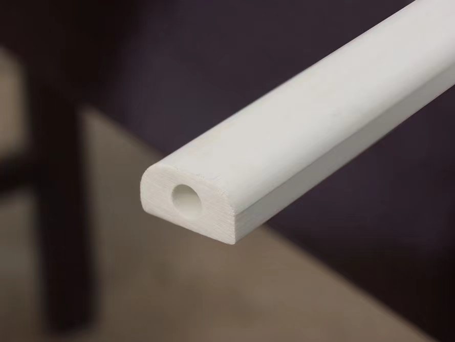 Pultruded glass insulation spacers, lead-in strips, ventilating strips