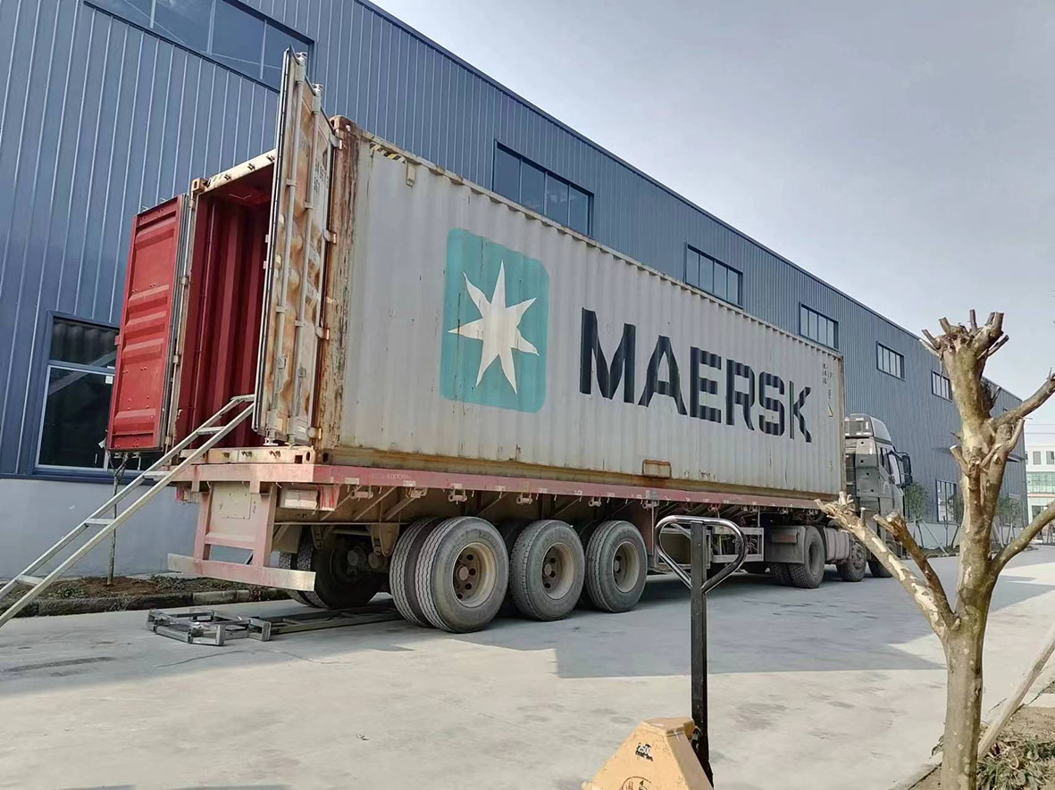 LOAD CONTAINER 2024....