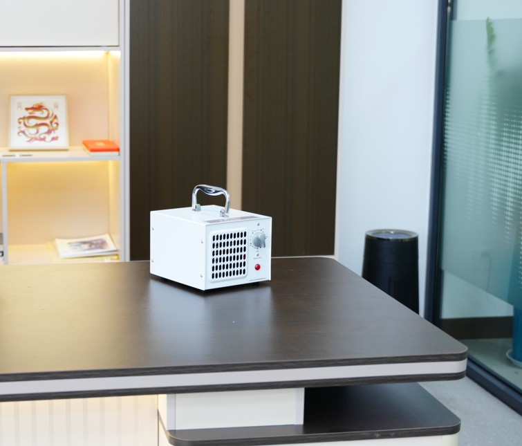CA7000RG White Commercial Air Purifier