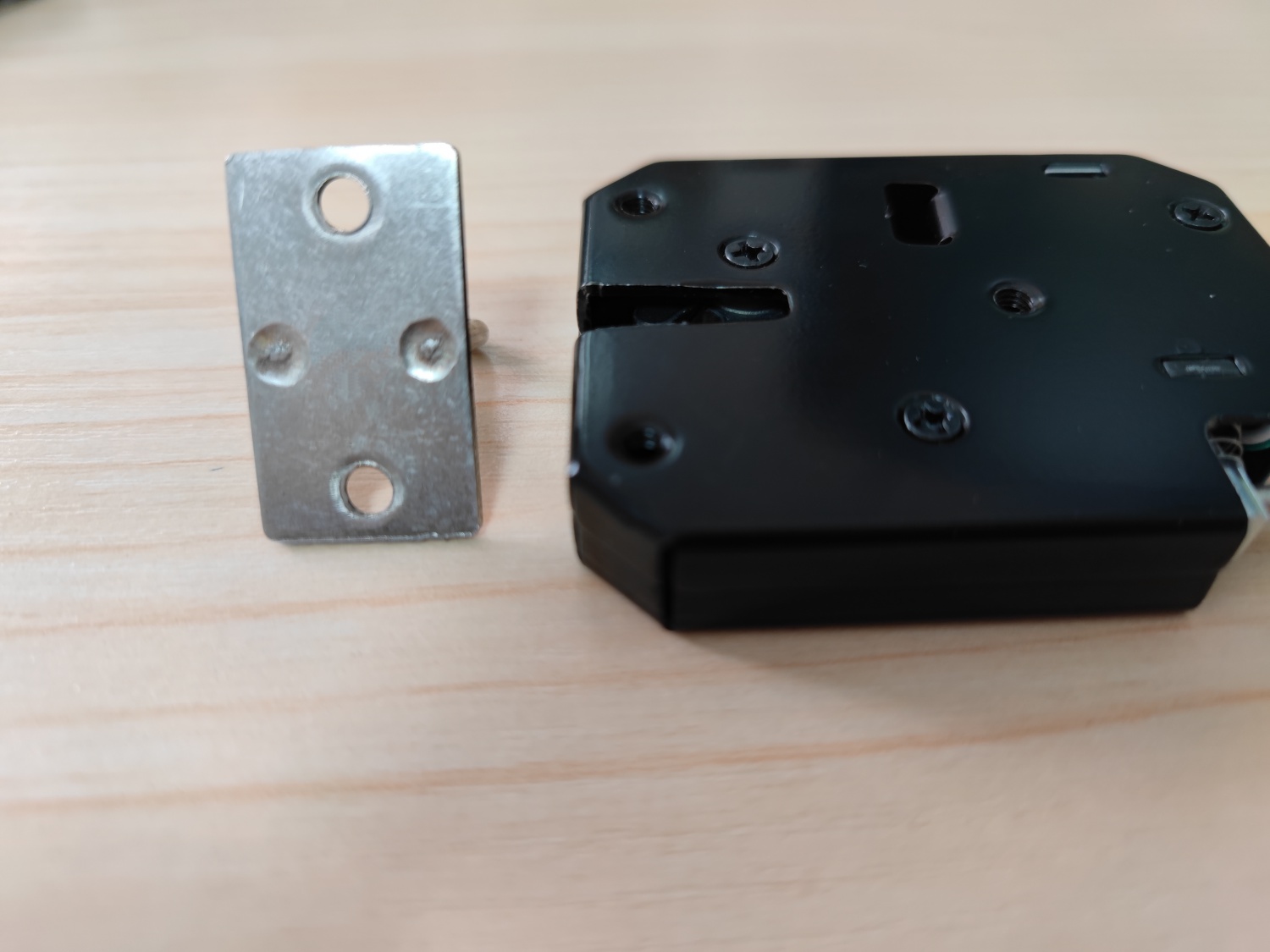  Electromagnetic lock EML-A3