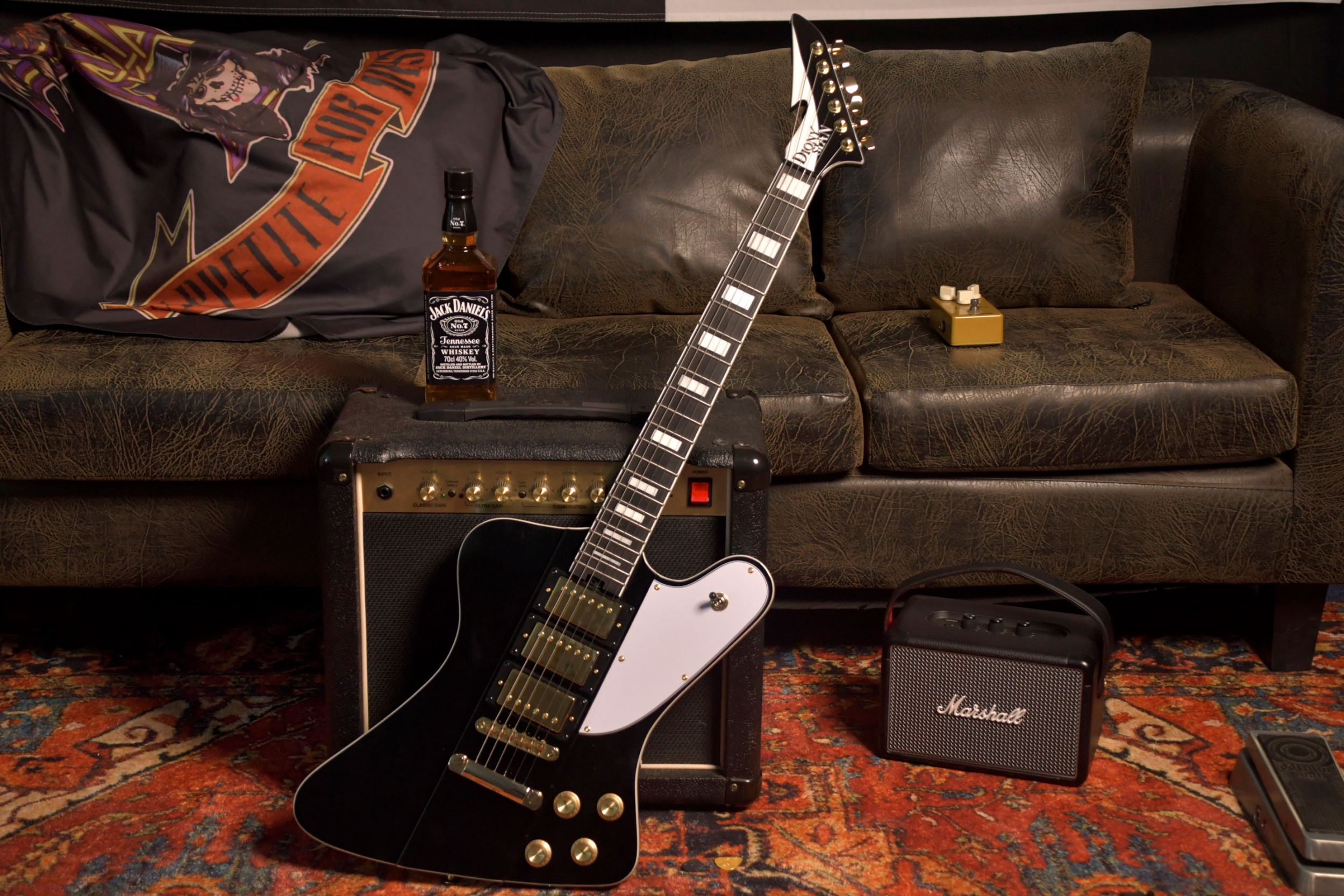 Dionysian Guitars Unveils New Electric Guitar Brand