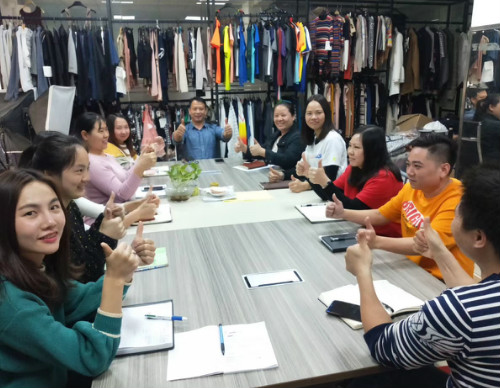 In December 2019, the pledge meeting of the management of enjoy cloth...