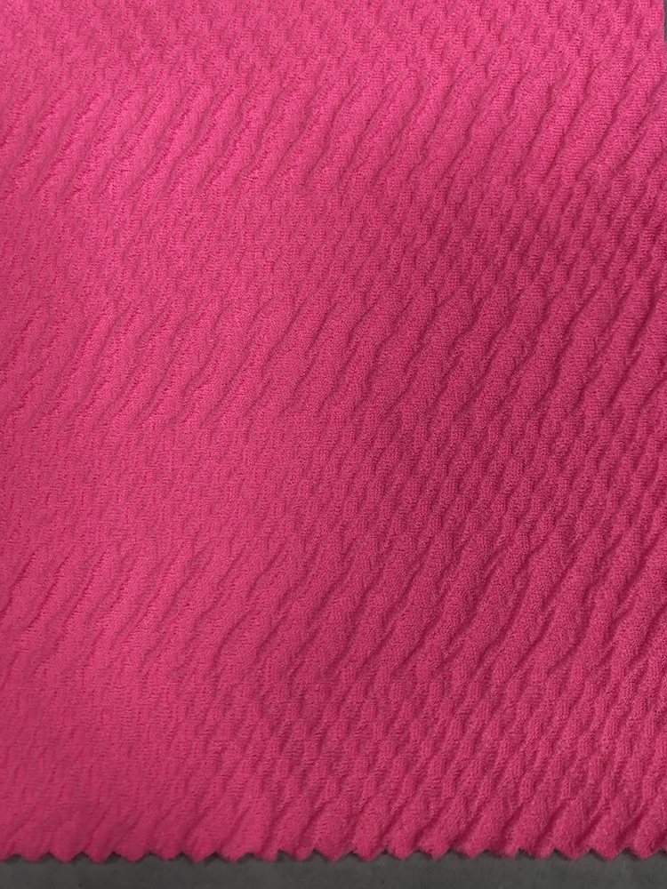 Moisture wicking clothing fabric
