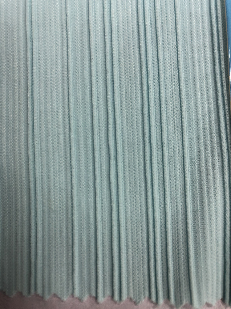Moisture wicking clothing fabric