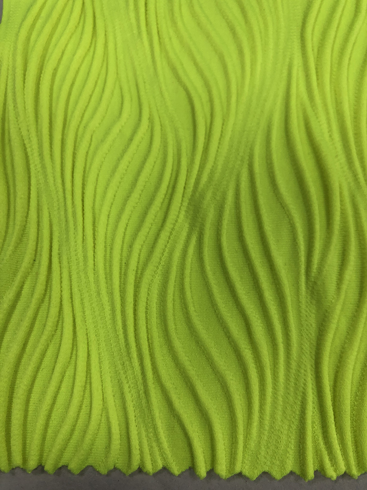Moisture wicking clothing fabric