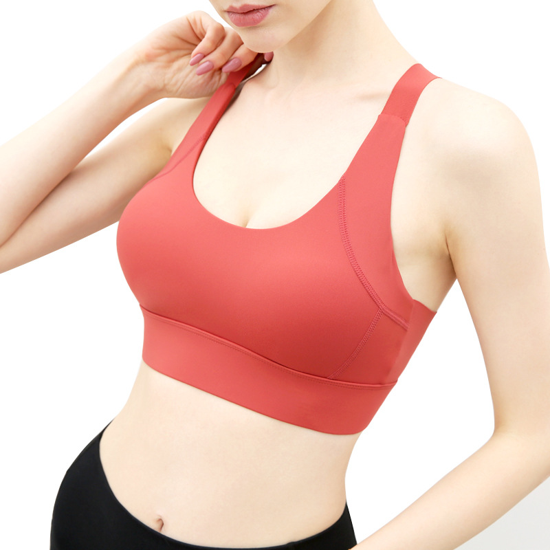 New anti-vibration sports gather to adjust fitness bra