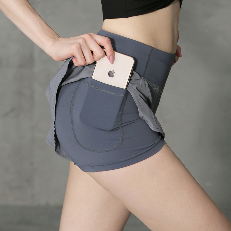 New fake two-piece high waist yoga shorts with invisible pockets