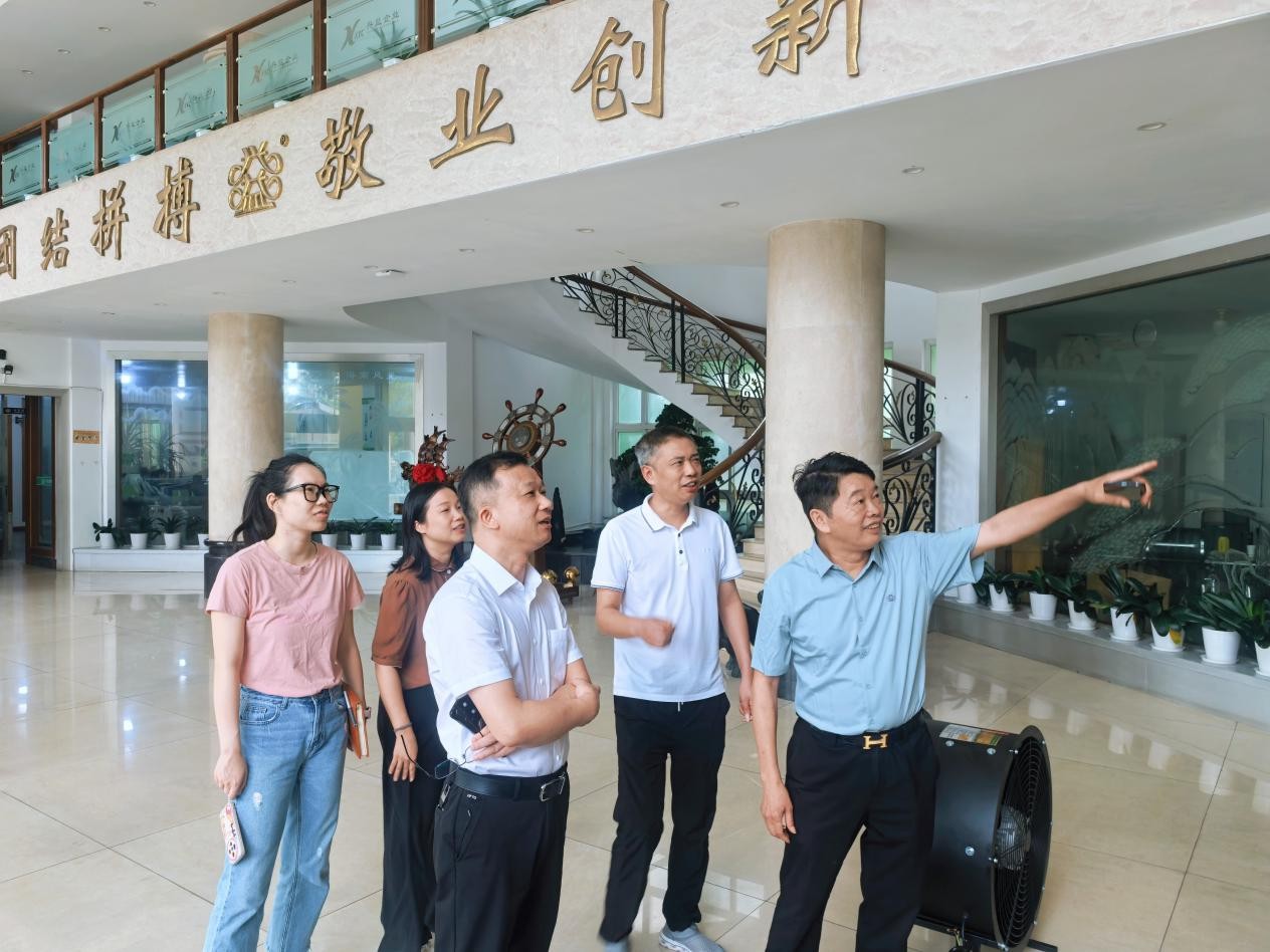 泽国镇党委书记姜圣斌、副镇长金潮莅临tyc5997太阳集团官网开展参观指导工作