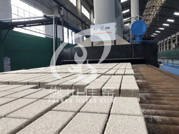 厚砖、透水砖辊道窑