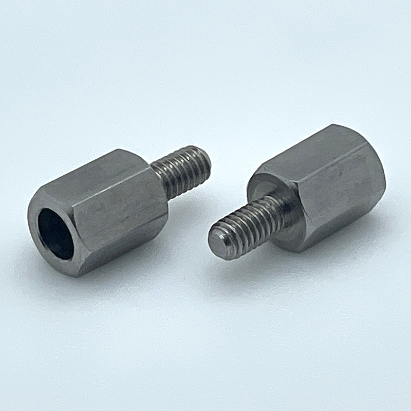 Connecting screw - spacer
